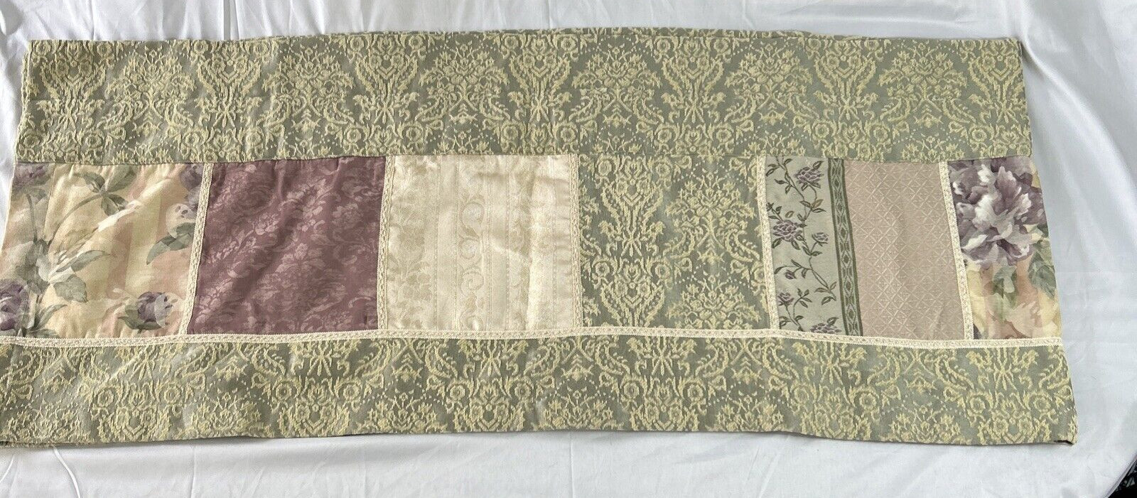 CROSCILL HOME Valance Patchwork Quilt/Tapestry Design 88″x17″ RN21857