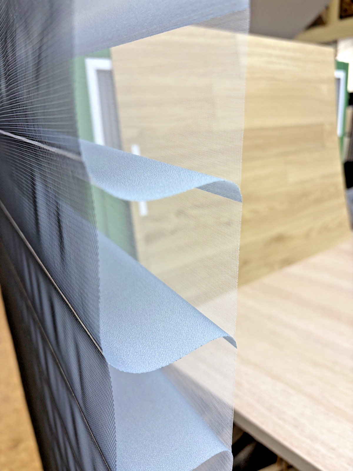 Hunter Douglas Silhouette Sheer Shade Patina Gray fits 32″ X 61.25″ Window