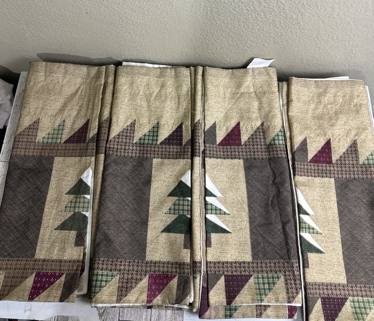 Rustic Valance Primitive 60″ x 18″ 2sets= 4 Pcs. 1 Pillow Case Pine Tree 29″x22″