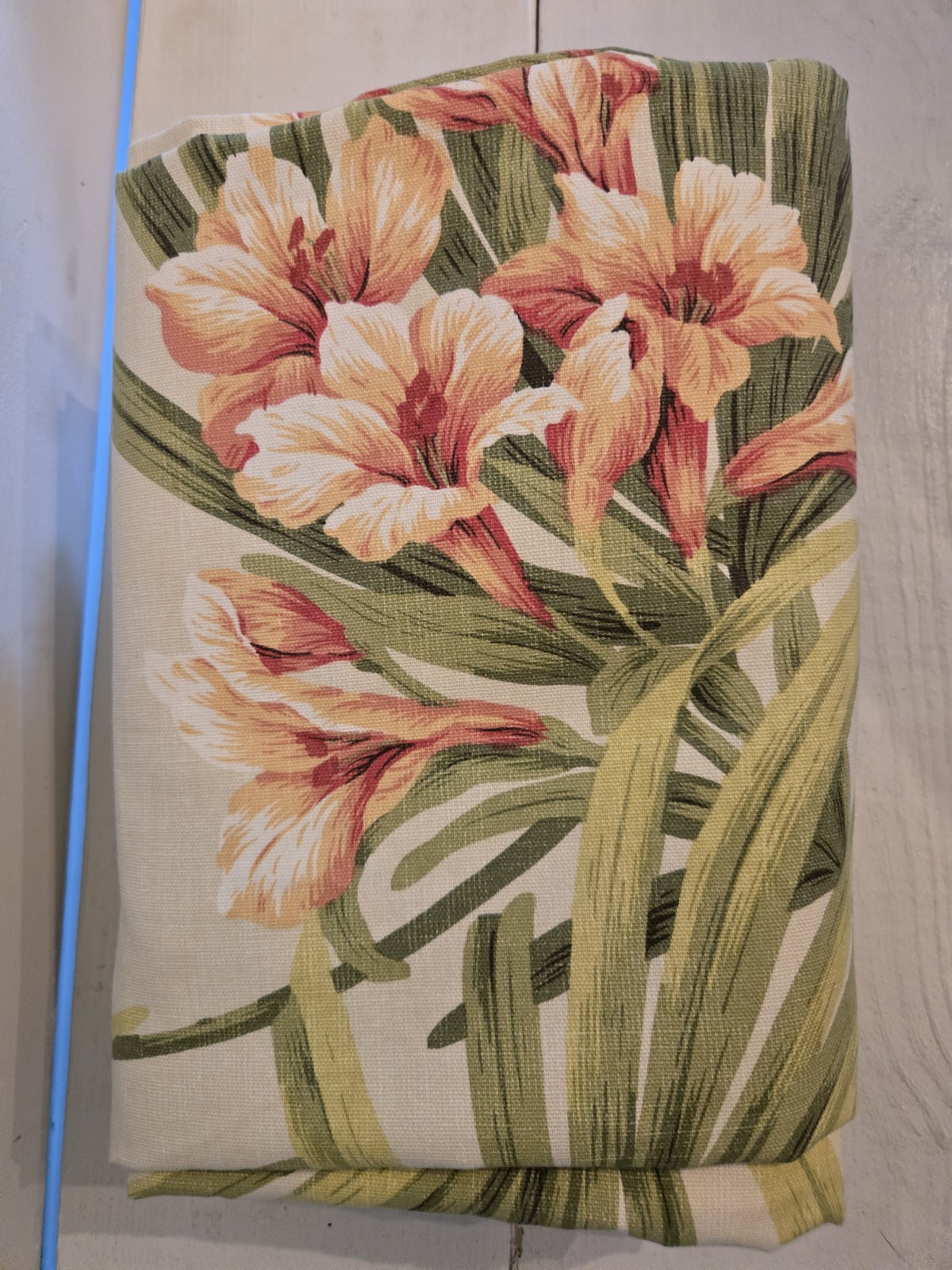 Thomasville at Home Cozumel Set Of Drapes. 48 x 84 each, Lined, Heavyweight