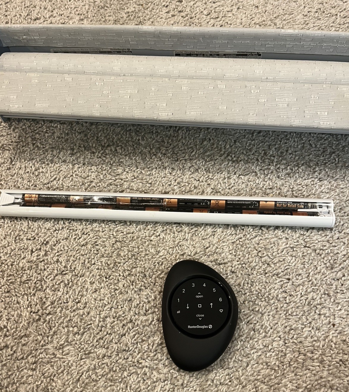 Hunter Douglas Powerview Gray Shade Pebble & Remote Battery Wand 22 1/8 X 66 1/8