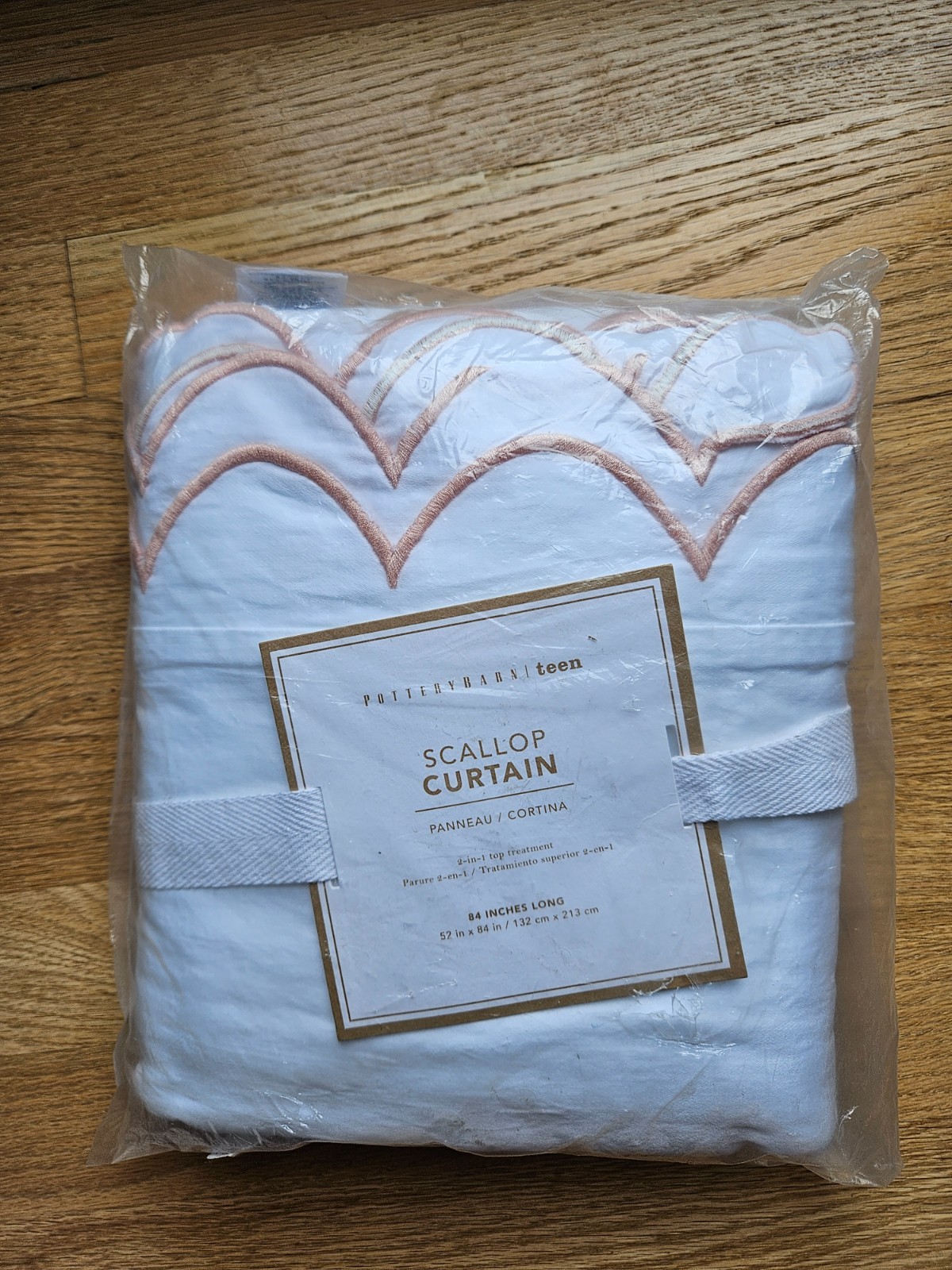 Pottery Barn Scallop Trimmed Light-Filtering Curtain White / Dusty Peach 52×84