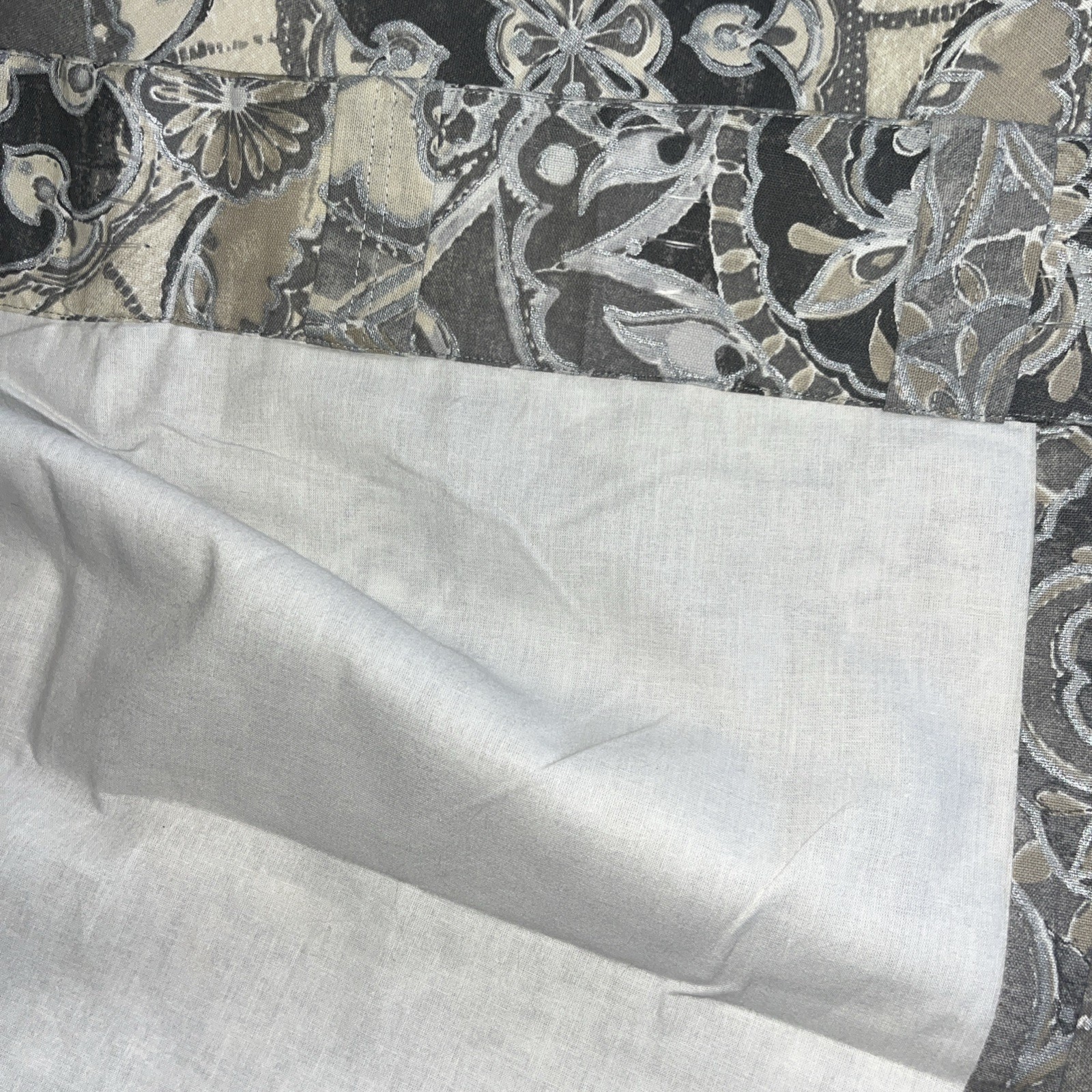 1 POTTERY BARN Gray Jacquelyn Medallion Drapery Panel 50×96”Lined Back Tabs EUC