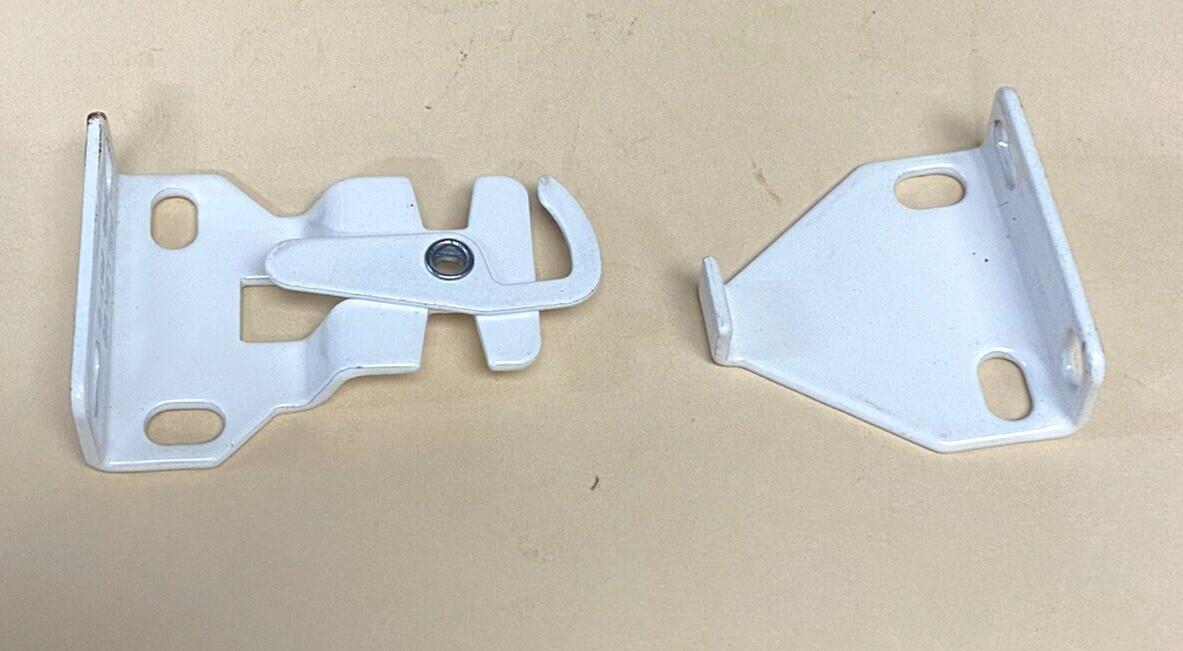 White Rollease Roller Shade 360 Mounting Clutch Bracket Set R3-R8 1/4″ Tab