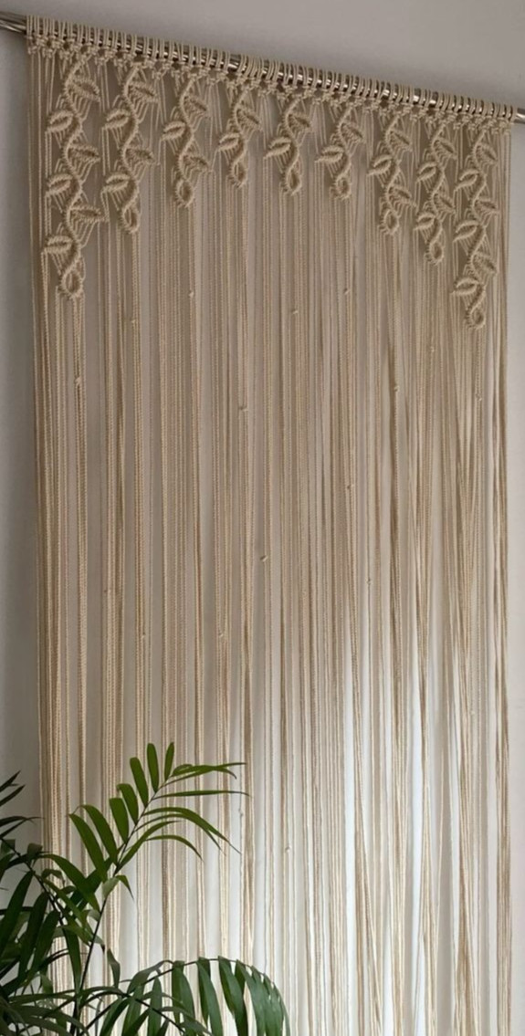 Leaf Macramé Hanging, Bohemian Décor, Wall Hanging, Wall Décor, Macramé Curtain