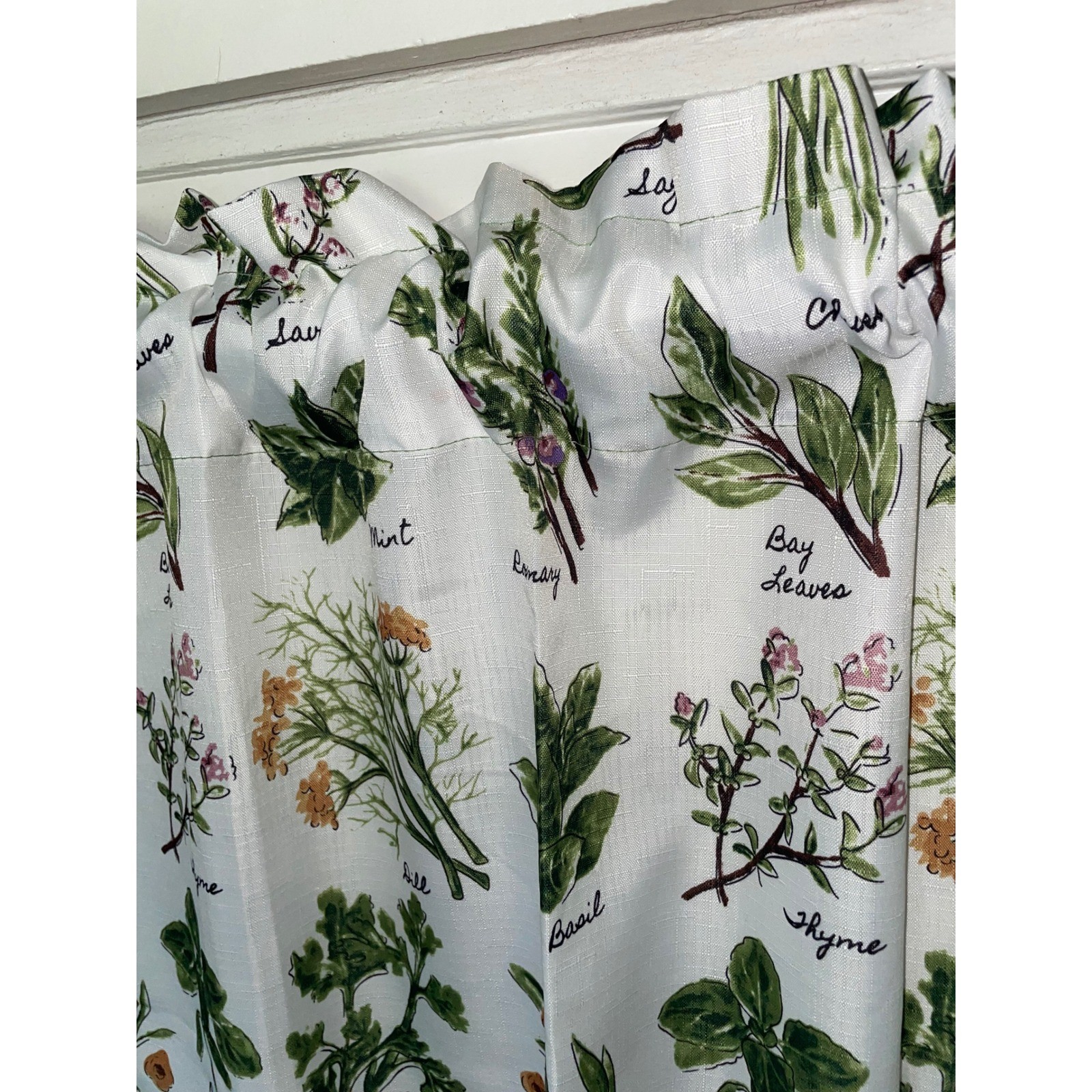 Botanical Herb Print Cafe Curtains Set of 2 White Green Ruffle Farmhouse 27×34