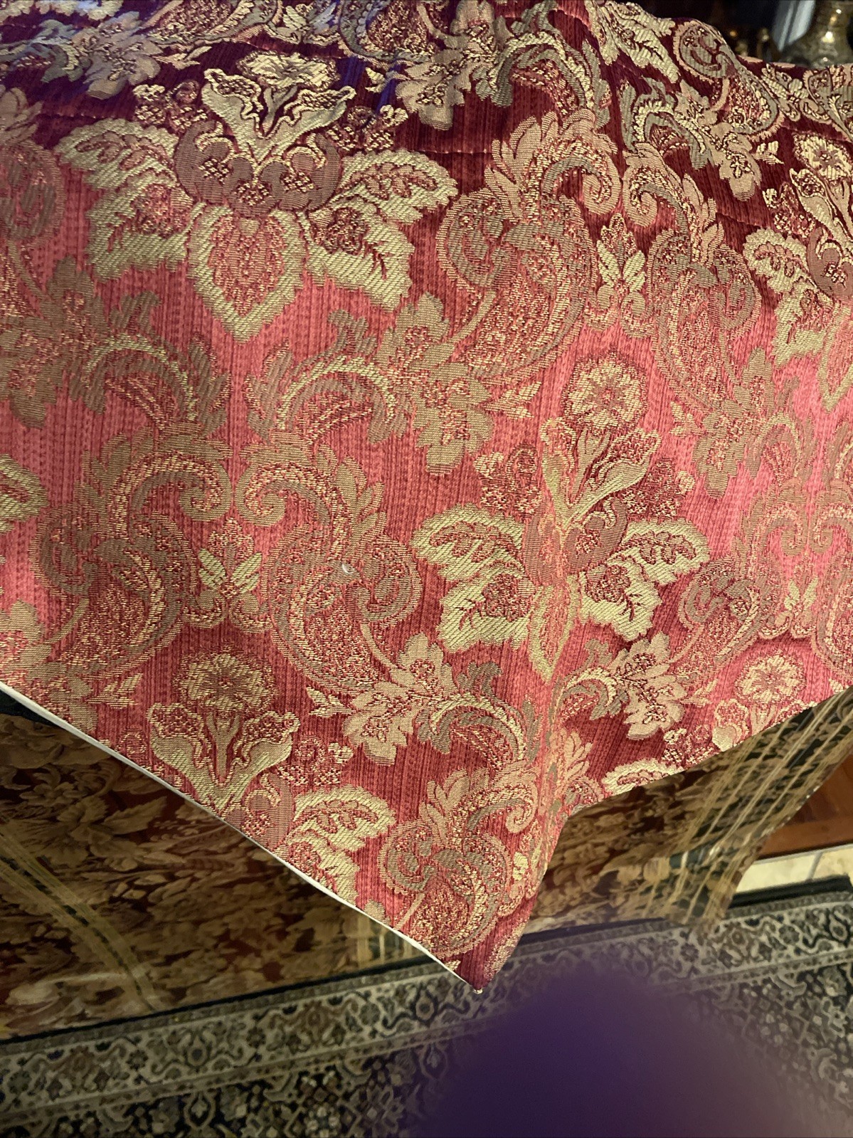 1 Croscill Bellissima Ascot Valance Red and Gold without Tassels 40×25 lined