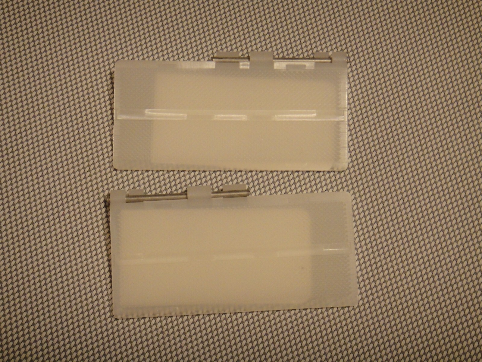 HUNTER DOUGLAS Luminette hook and loop closure