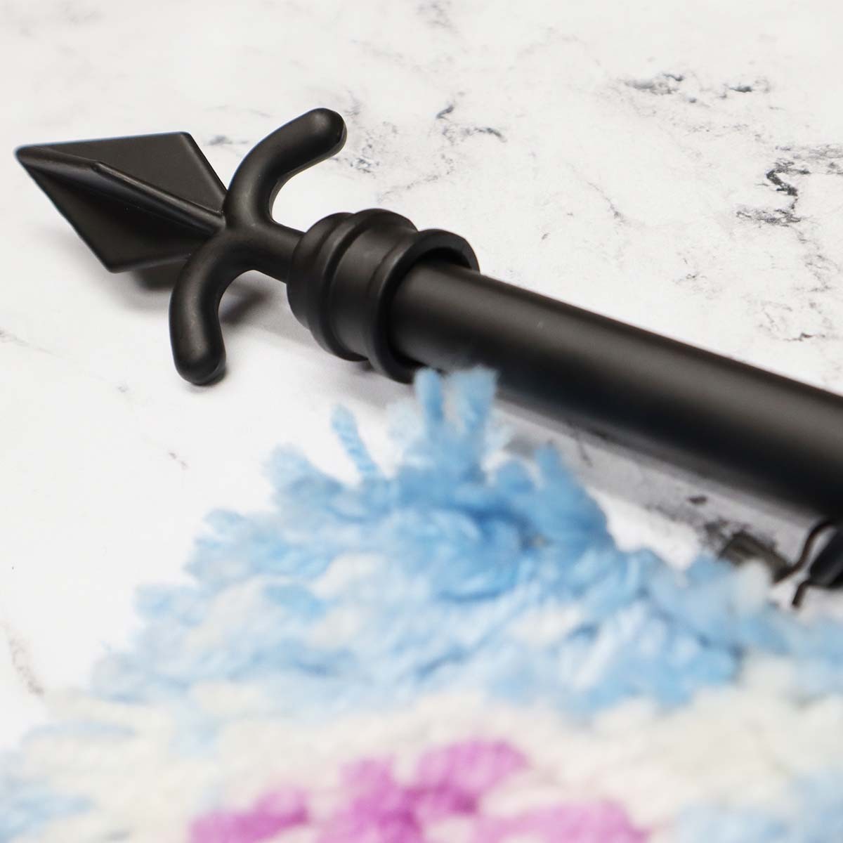 Herrschners® Black Finial Rod with Clips Hanger