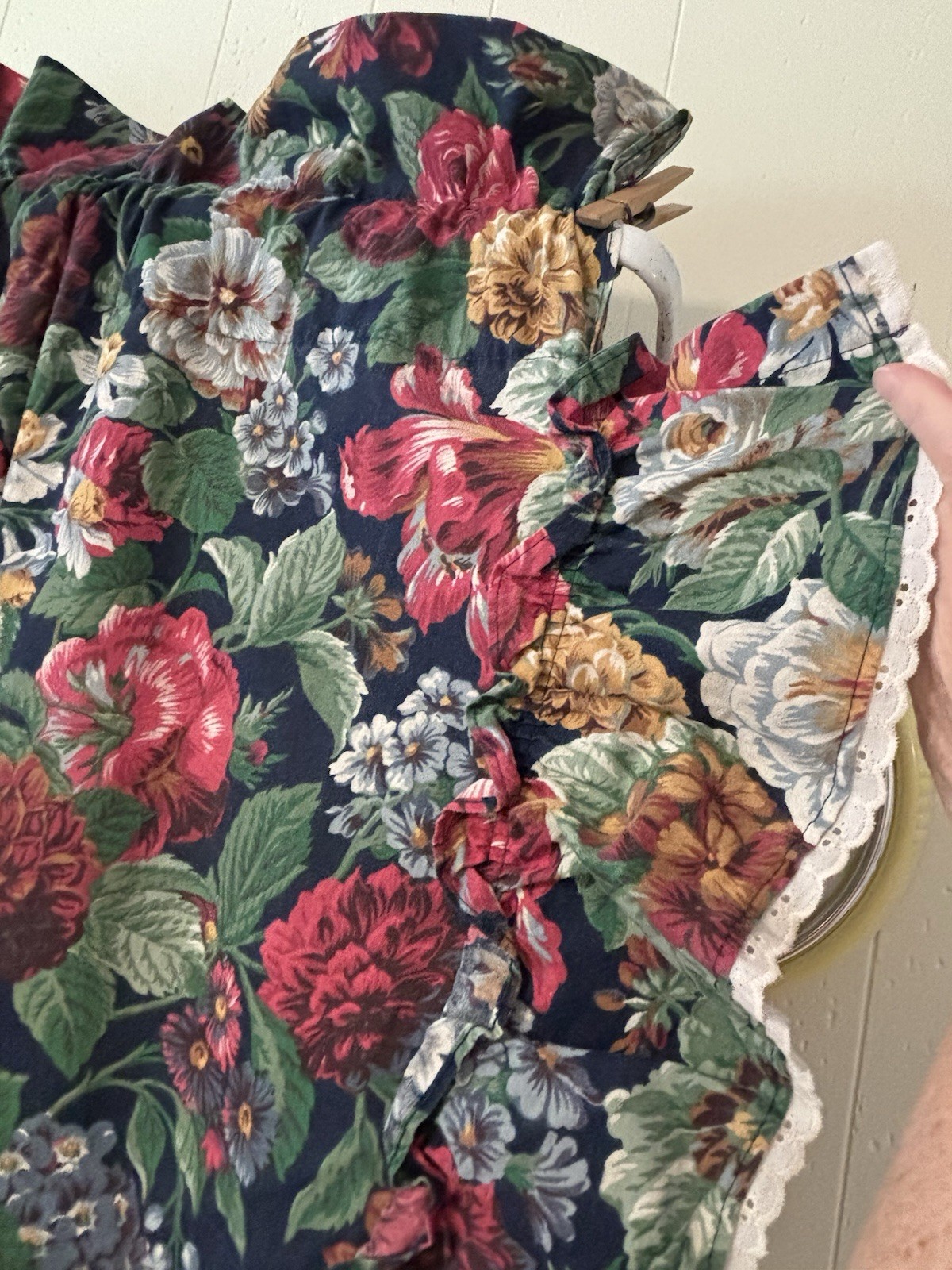 VTG 90s Curtain Panel Floral Ruffle LEFT side Navy Green Vibrant 45″W x 84″L EUC