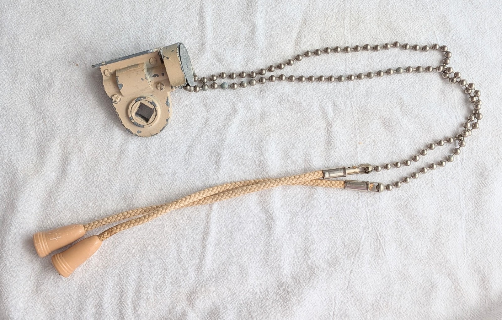 Vintage 2-Way Pull Cord For Blinds With Square Peg About 20″ Long