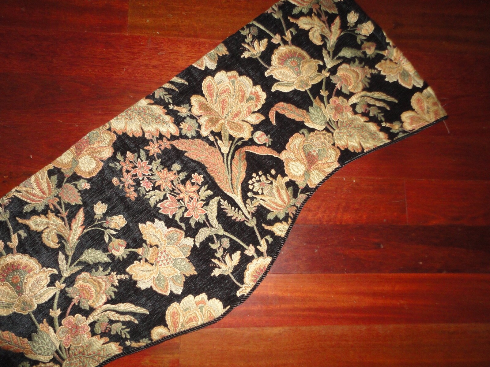 TWILL & BIRCH BLACK TERRACOTTA GOLD FLORAL CHENILLE (1) SCALLOPED VALANCE 18X52