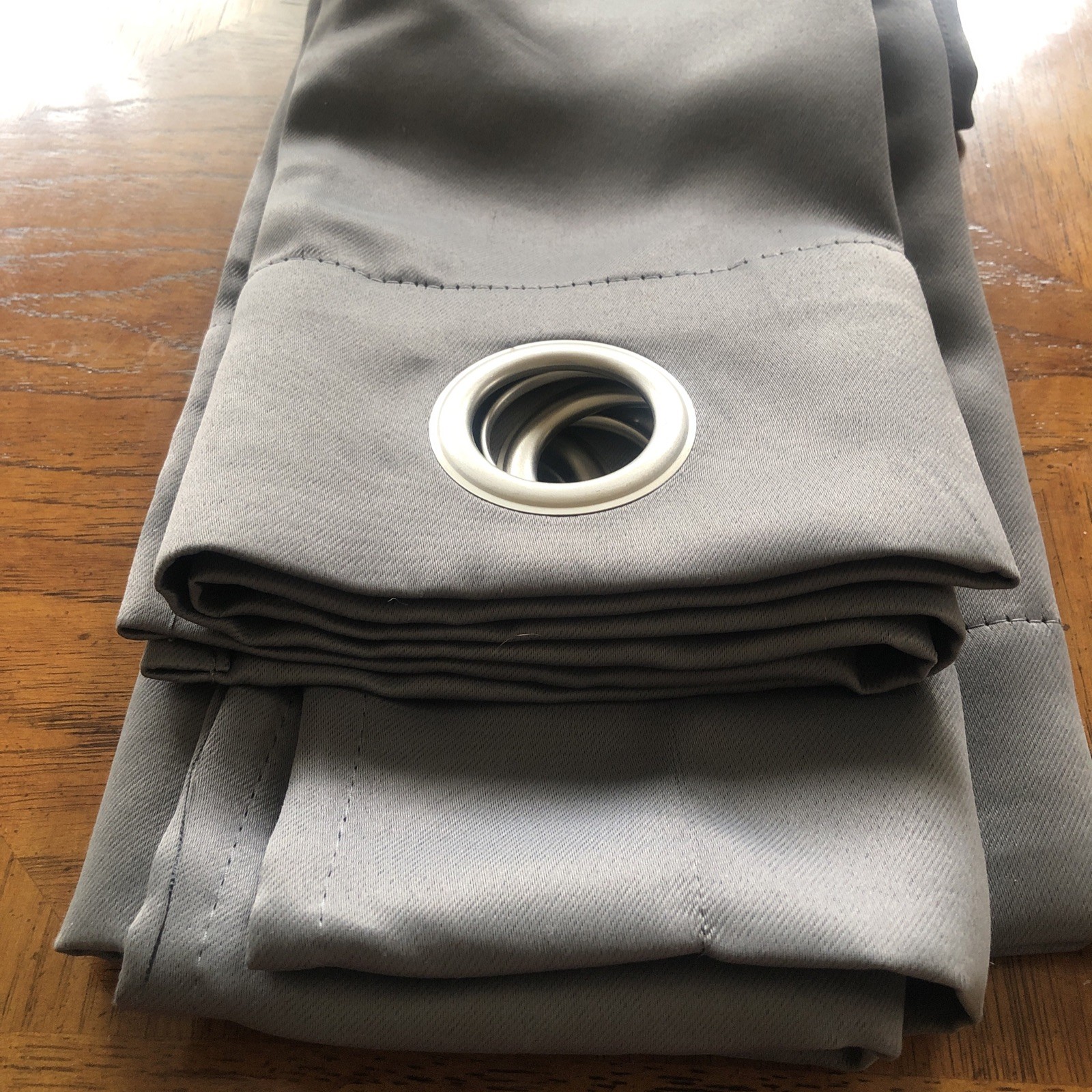Mainstays Blackout Grommet Single Curtain Panel, 1 Panel, Gray, 40″W x 84″L