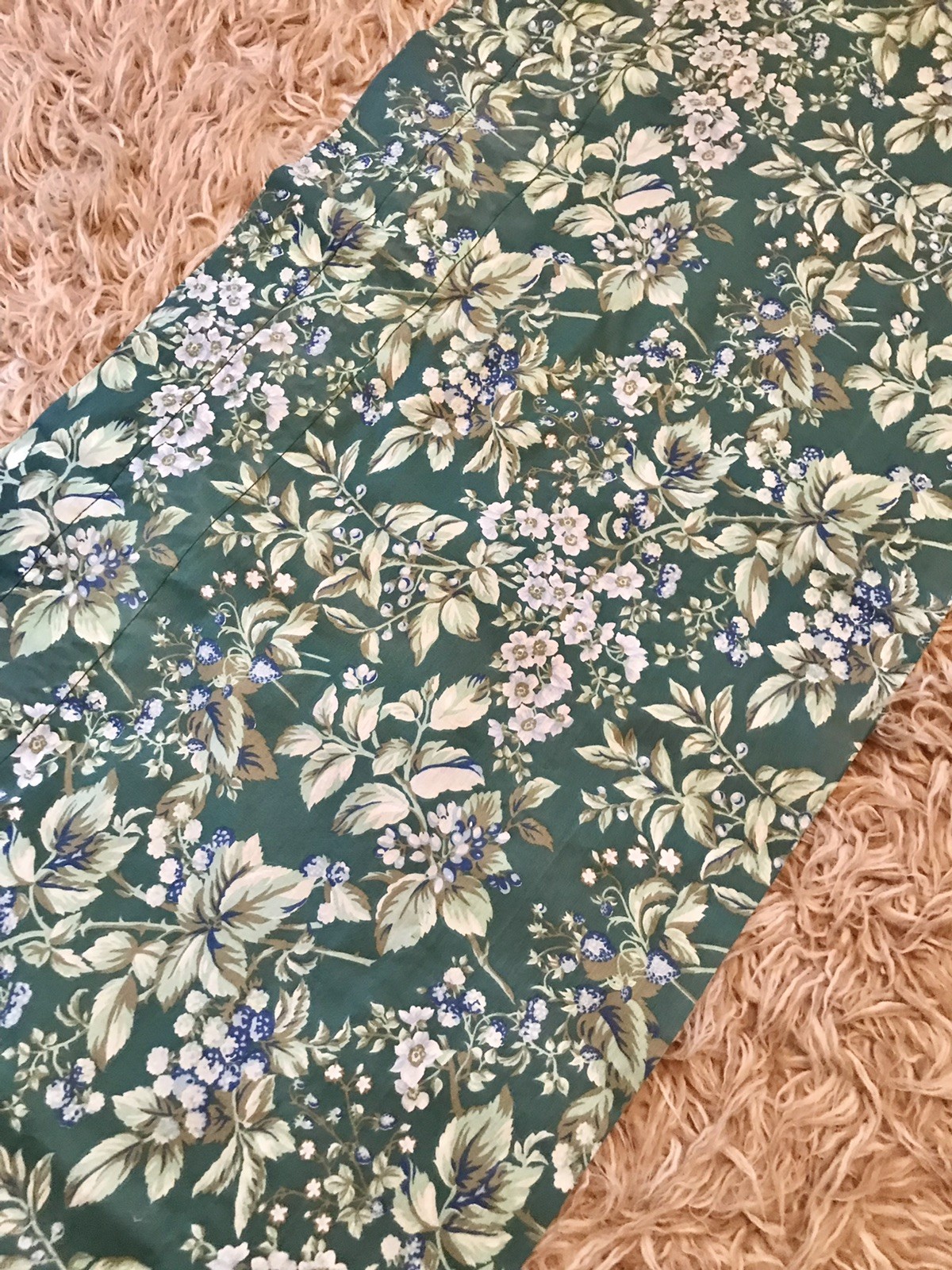 Laura Ashley Bramble Berry( 1 ) Window Valance Floral Green Blue 82”x22”