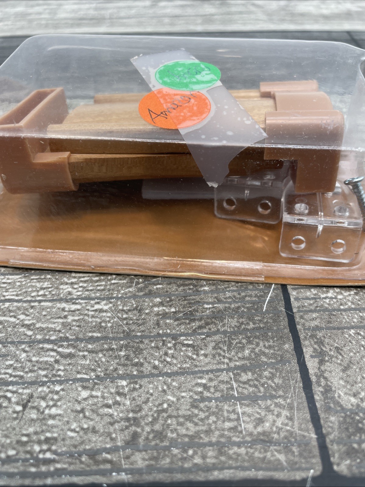 Levolor Outside Mount Kit for use with real wood blinds {118}