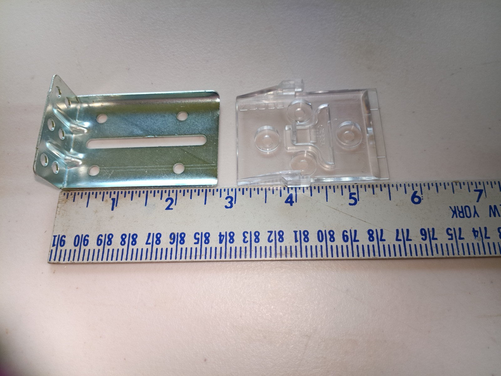 Vintage Graber/Bali cellular shade adjustable metal mounting brackets. 509
