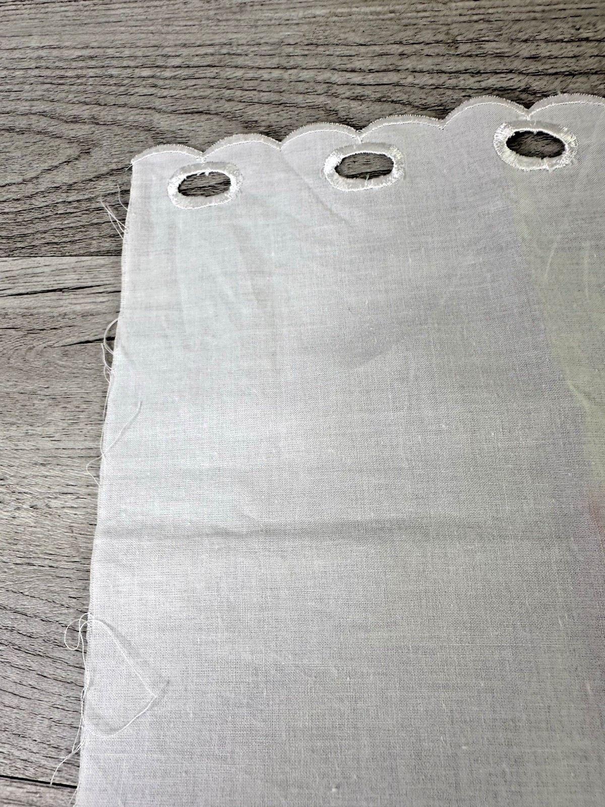 Unbranded 18″ X 44″ White Valance Unfinished Edges Butterfly Design