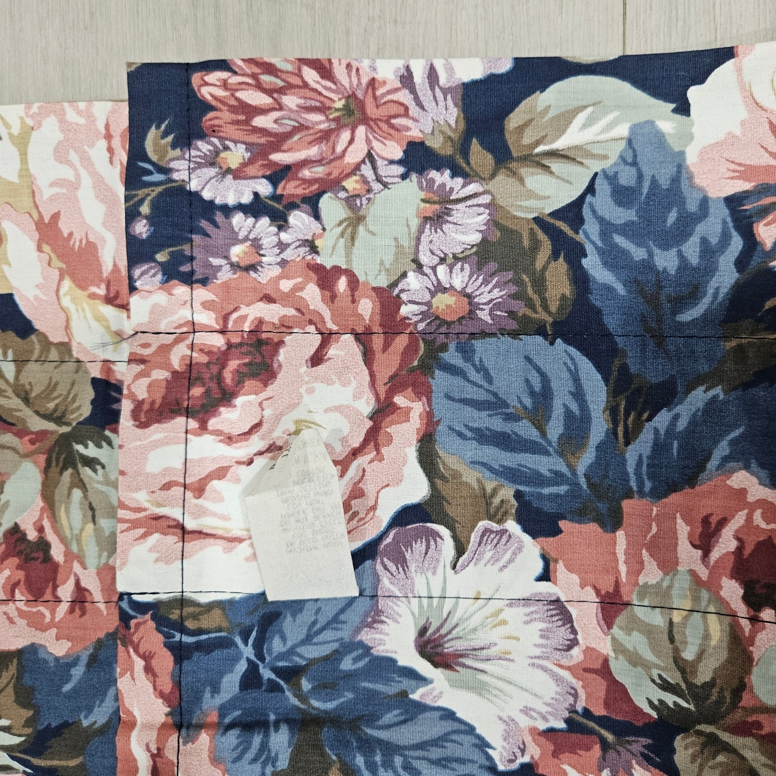 VTG JC Penney Big Pink Floral Roses Window Valances Navy Blue Chintz Pair 70X18″