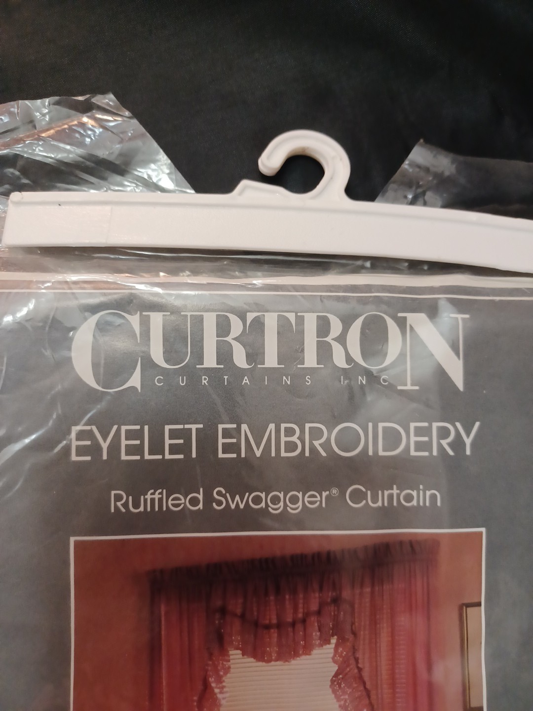 Vintage NOS Ruffled Swagger Curtain Valance 60″ X 18″ Cream Eyelet Curtron