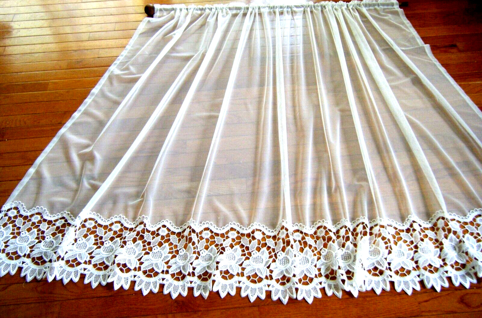 Vtg Lace window Curtain/Valences blended cotton floral border poly net 50″x8o”