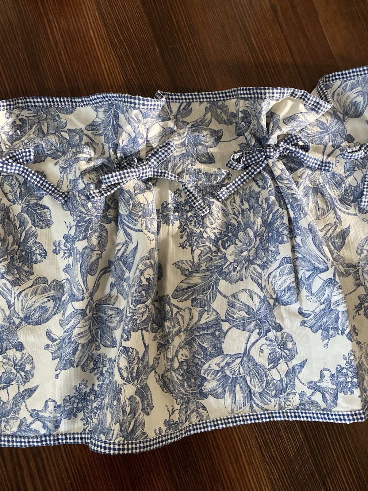 Waverly Garden Room ( 1 ) Blue Garden Toile Floral Gingham Window Valance W/Bows
