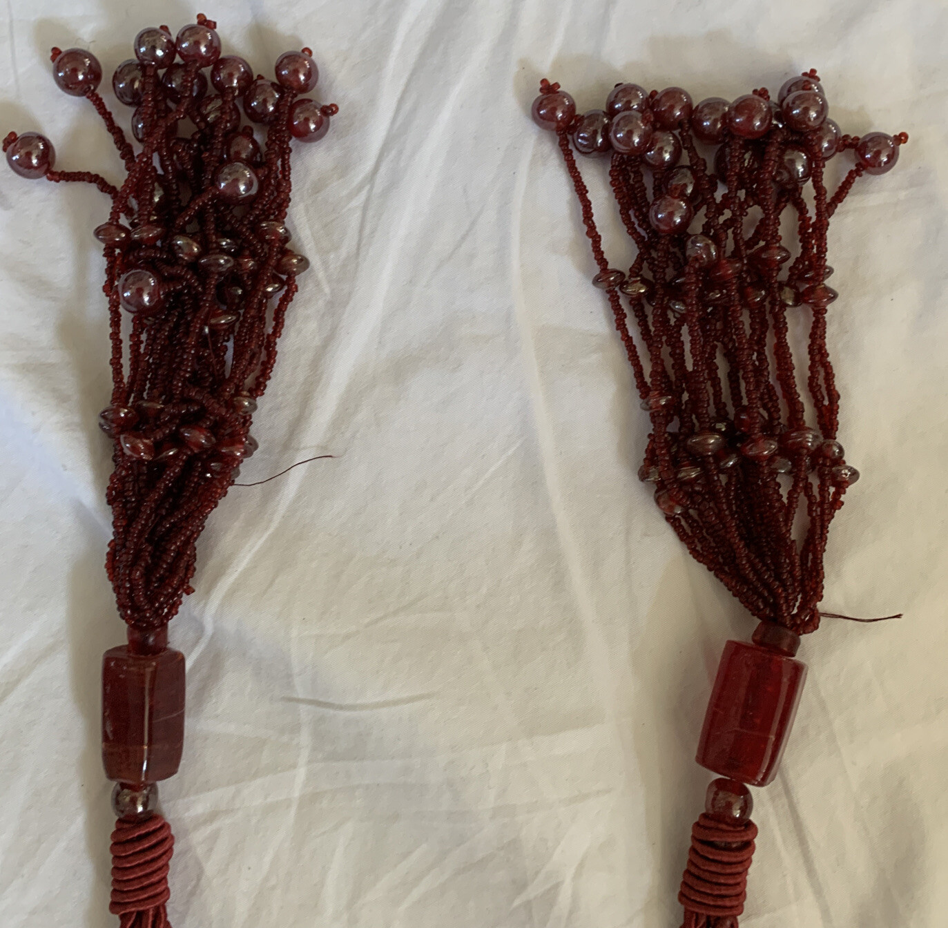 2 Curtain Drapery Hold Tie Backs Beaded Home Window Lamp Decor Festive Holiday
