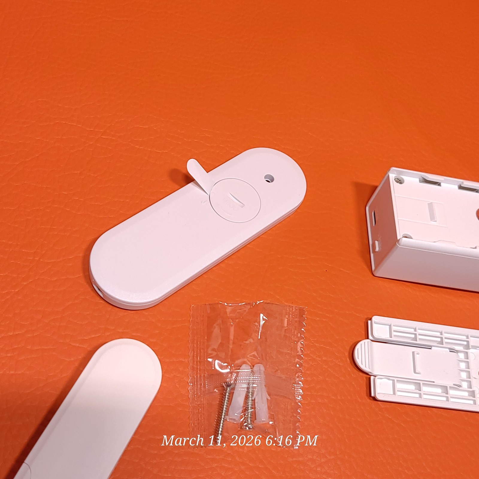 Aura Roller Smart Shade Driver With Remote & WiFi Dongle For Beaded Cord Shades