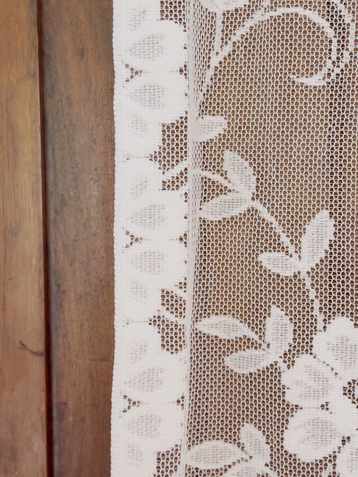 IVORY OFF WHITE HEAVY ROSE FLORAL SCALLOPED LACE CURTAIN PAIR JCPENNEY 56×86