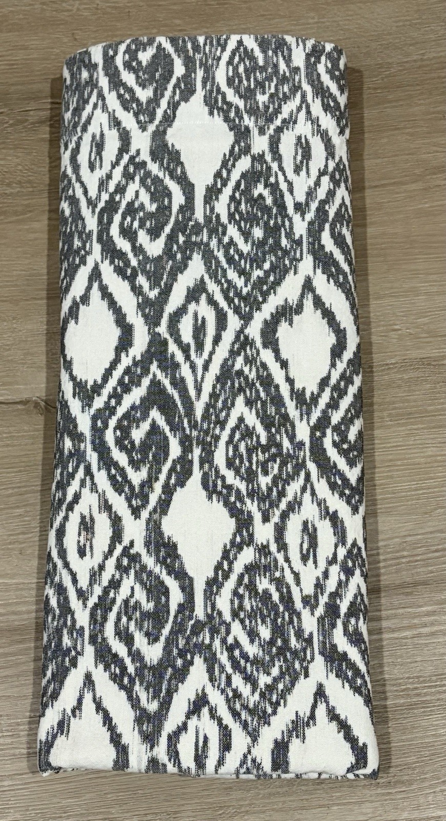 1 Pottery Barn*Torrens Ikat Printed Drape Panel*48 x 91″ Charcoal