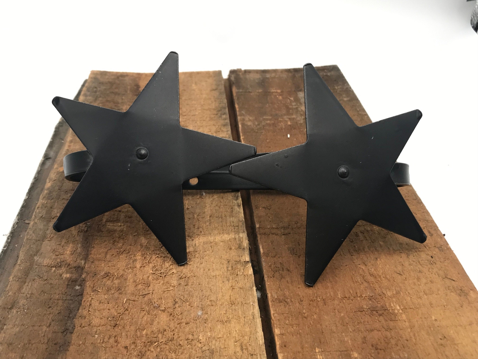 Curtain Tie Back – Heart or Star – Set of 2 – Amish made out of Wrought Iron