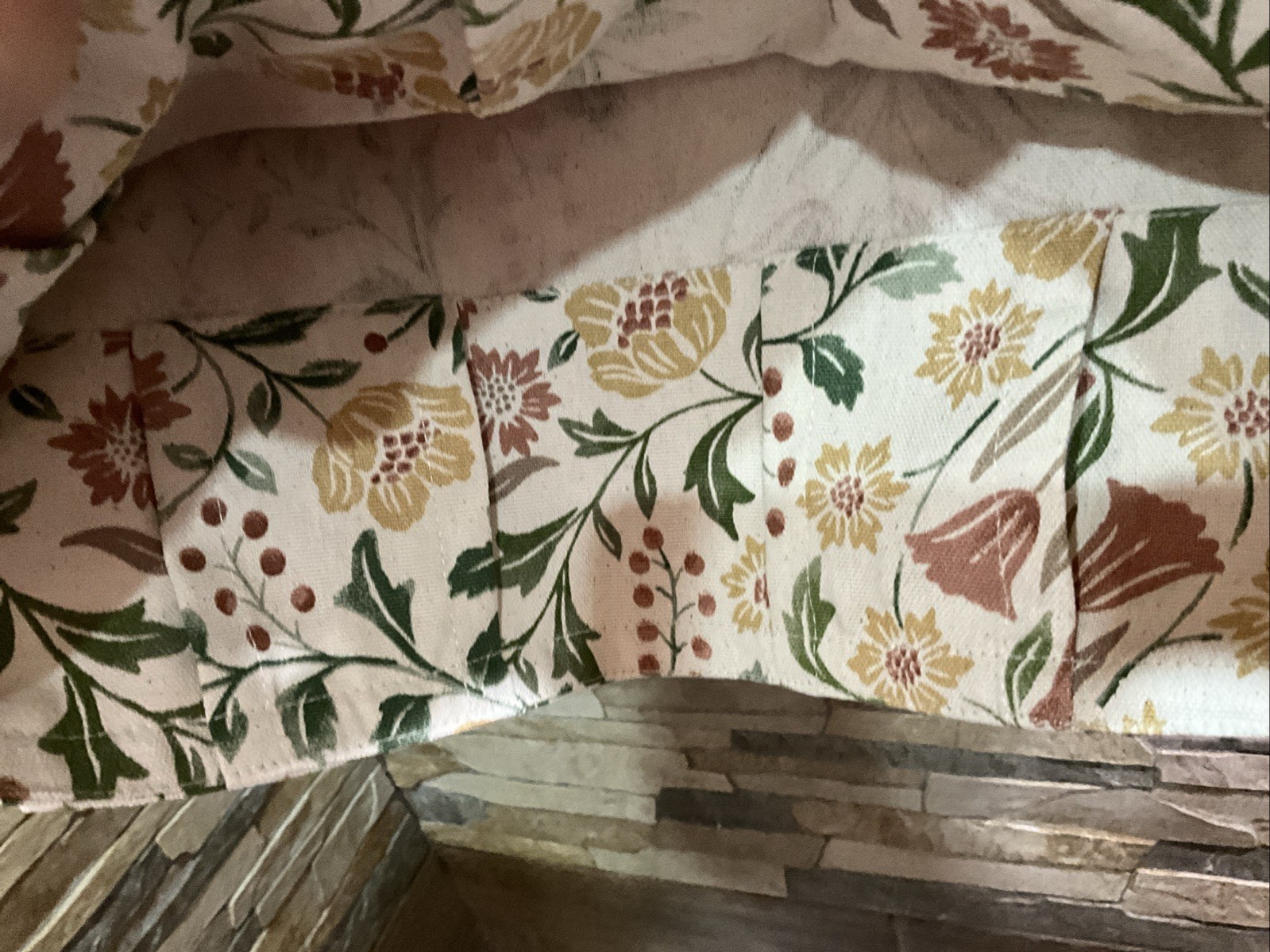 Nicole Miller Floral Jacobean Cotton Two Back Tab Window Panels – New – 50 x 96”