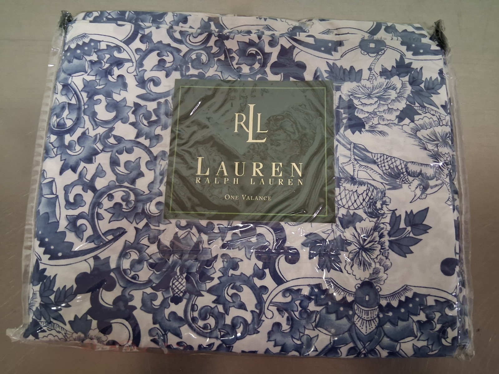 Ralph Lauren Porcelain Blue Valance-NIP-NOS-100% cotton-USA-84×17