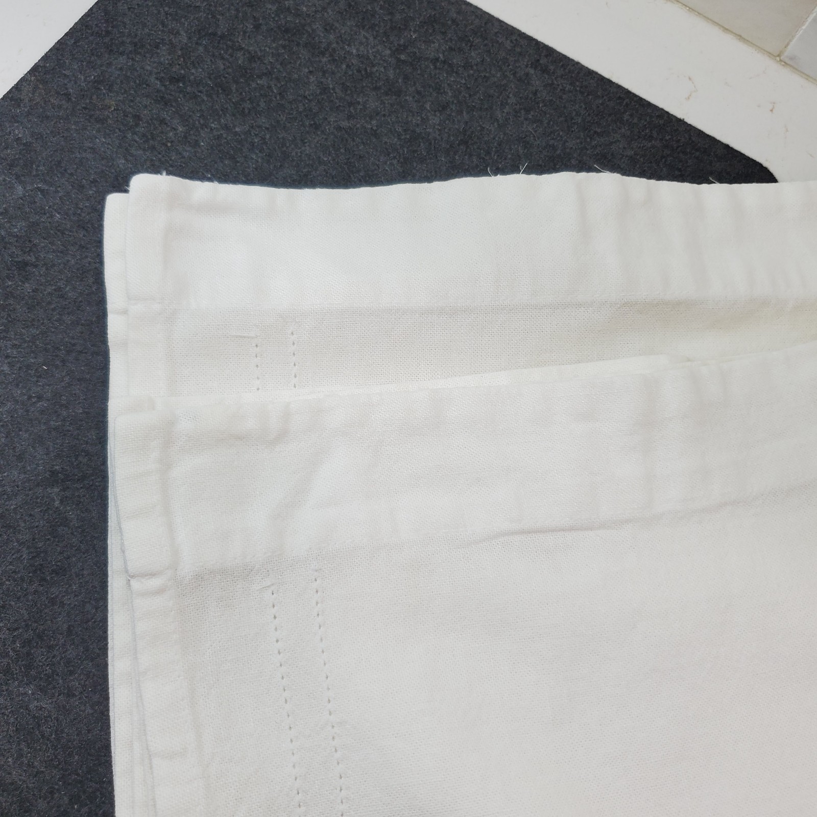 2 Vtg White Rod Pocket Curtain Panels Cotton or Linen 27×34″ Each 54″ Wide Total