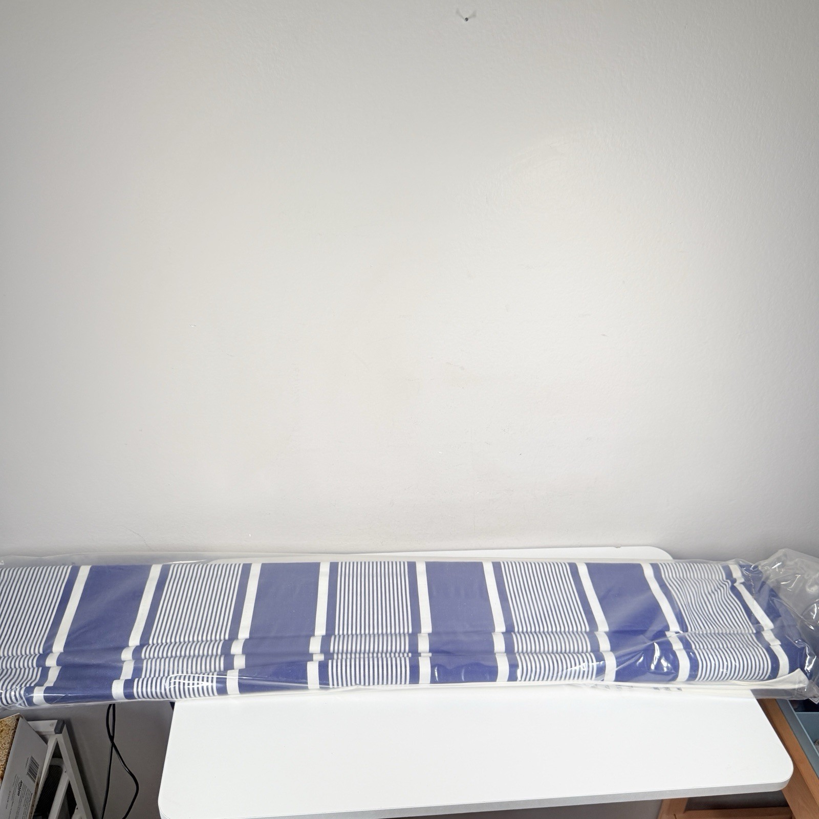 Pottery Barn Kids Bright Stripe Roman Shade Navy 44×64 Window Blind New In Box