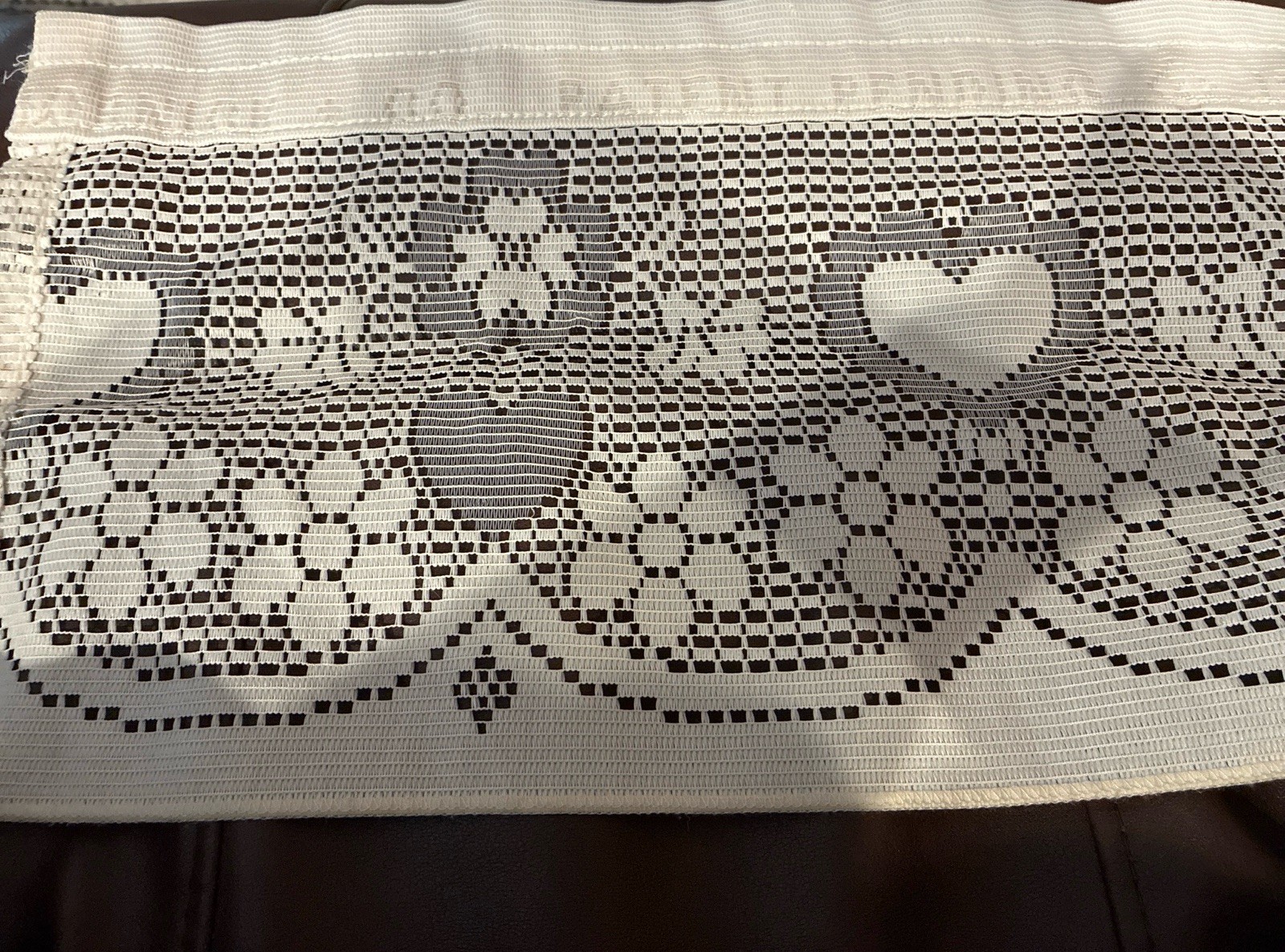 2 VTG 1988 Louis Hornick White Lace Curtains Hearts Flowers Crisp Clean Valance