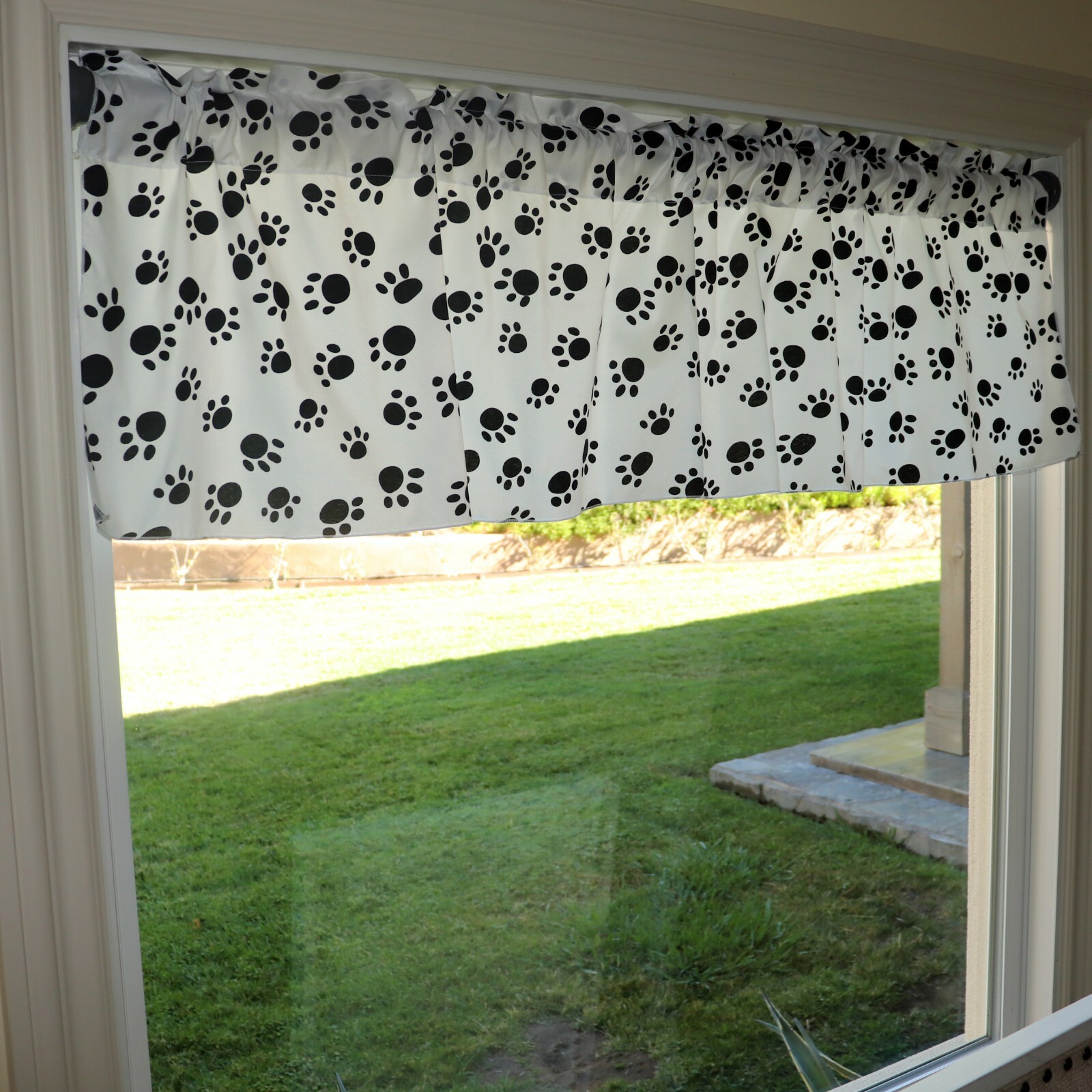 Cotton Print Window Curtain Valance Paw Prints 58″ Wide