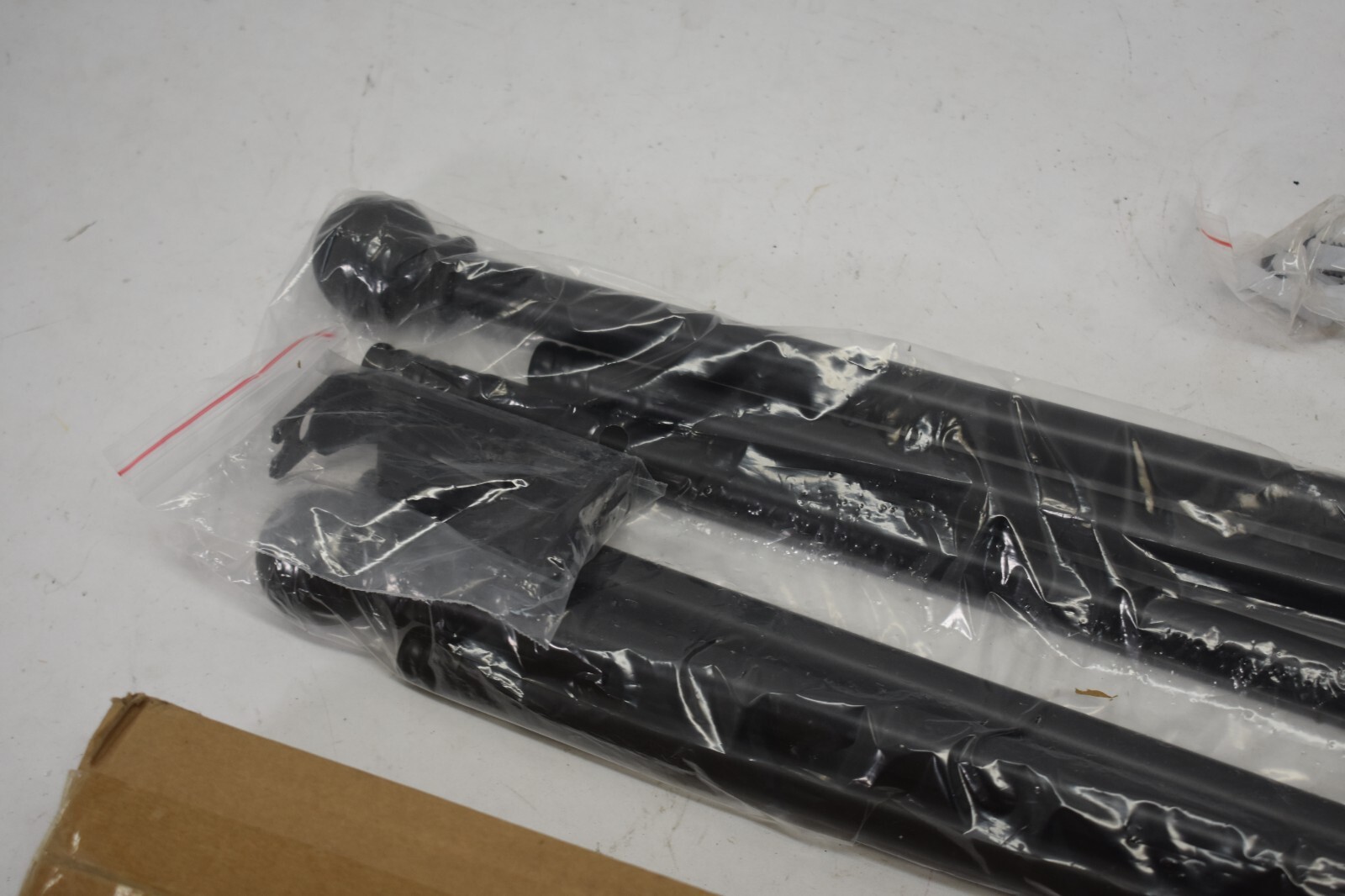 GXOACKJ 2 Pack Black Curtain Rods For Windows 32″ To 48″ 5/8″ Heavy Duty