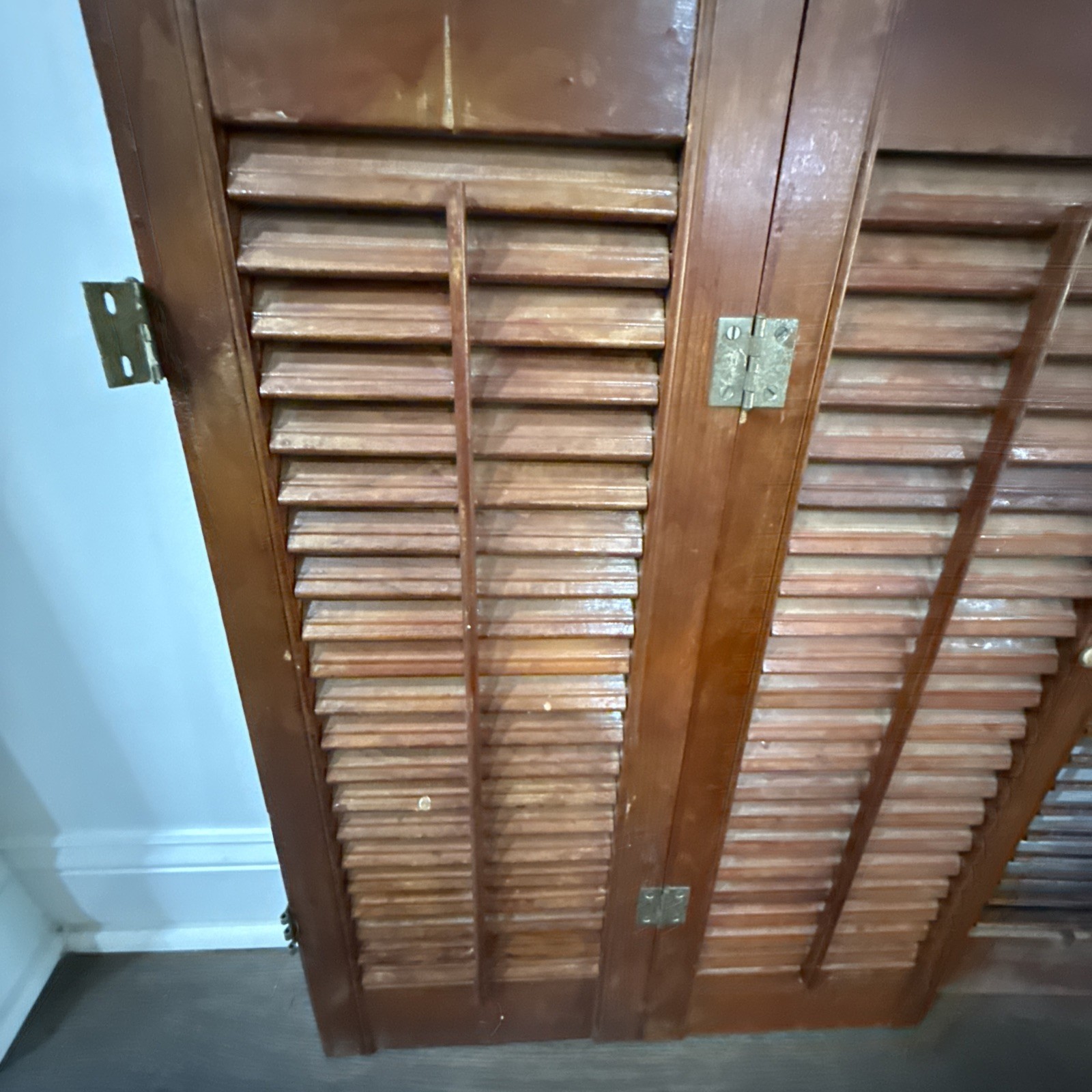 Vintage Plantation Window Shutters 2 Sets 28”Hx39”W Wood Interior Louver Brown.