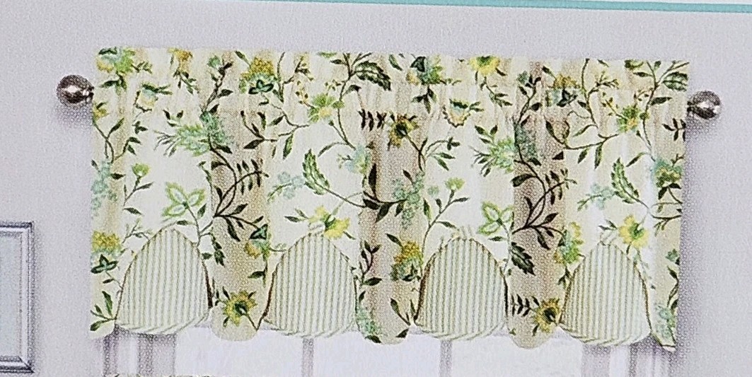 Waverly CAROLINA CREWEL Peek-A-Boo Scallop SPRING Green Floral Valance 52×18