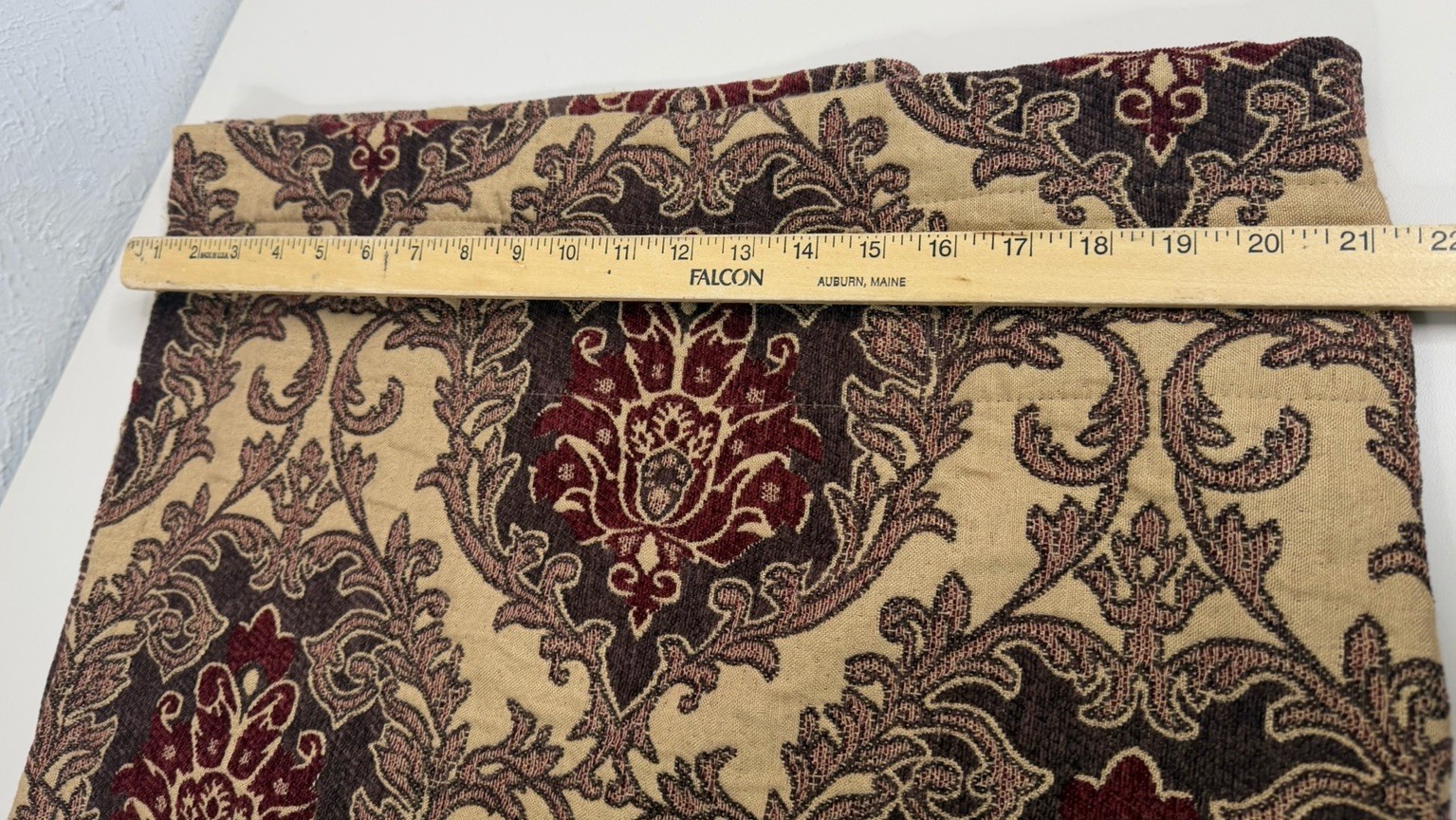 Tapestry Print Curtain Set 86″ L x42″ W Damask Red Tan Brown Rayon/Poly EUC
