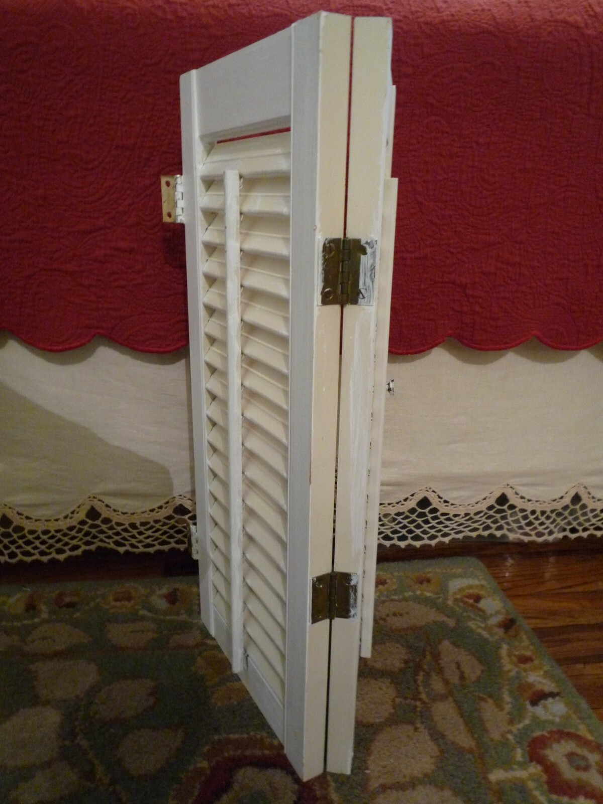 2 Wood Shutters Whitish Movable Slats Hinged Together Each One 20.5″ H x 8.75″W
