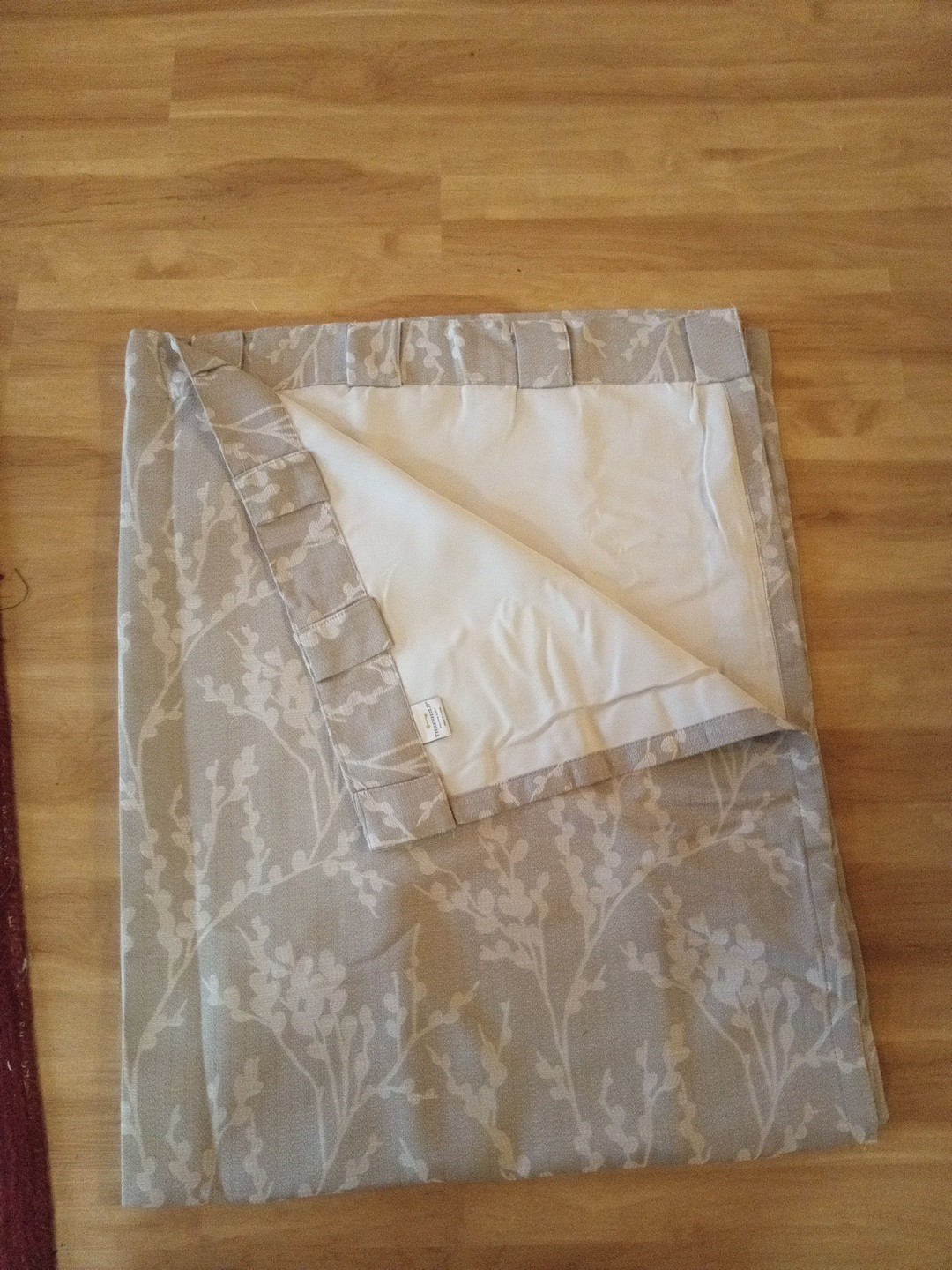 Threshold Floral Botanical 99% Blackout Curtain Panel Beige White 50×63 Window