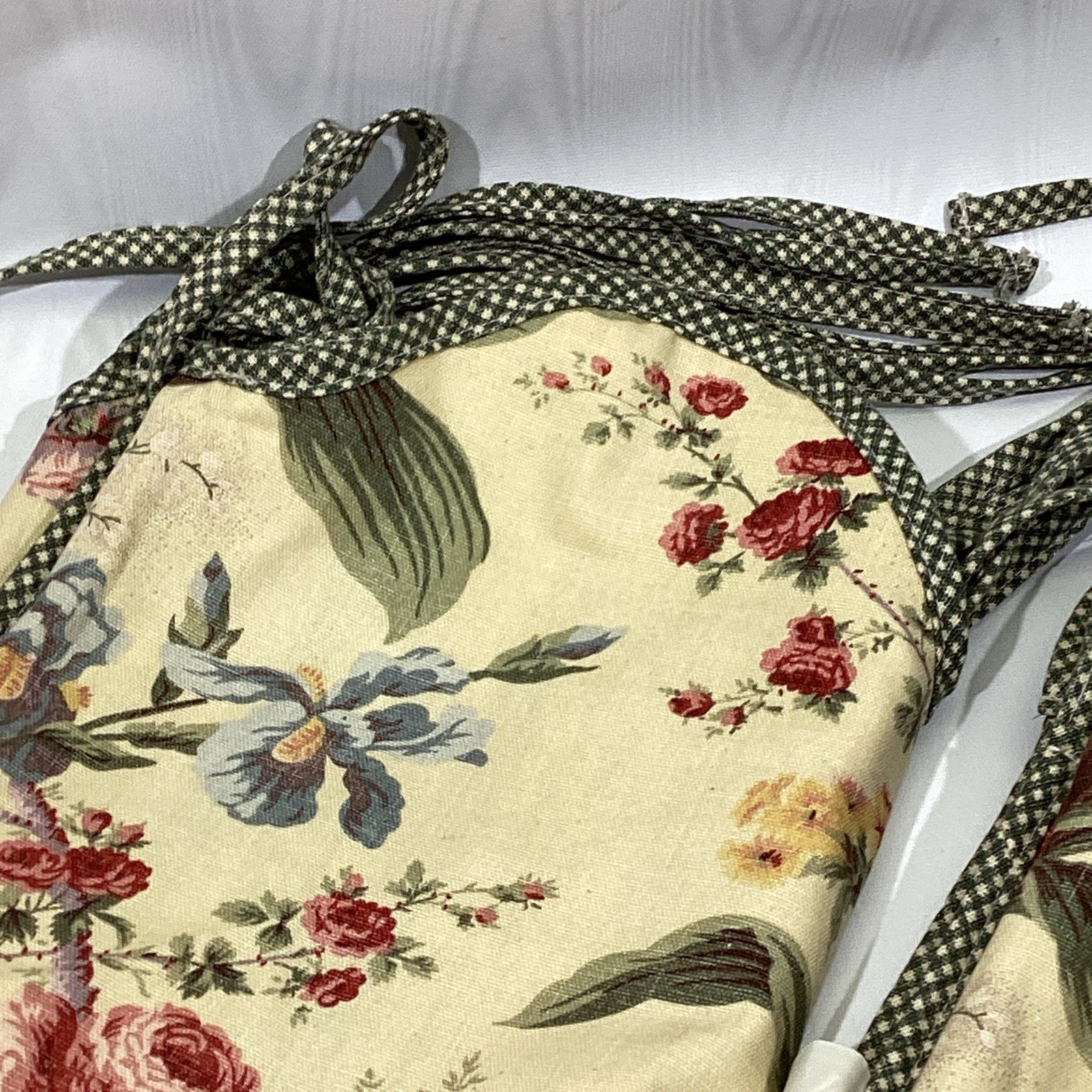 2 Waverly Devon Tie Top Valance Floral & Gingham 78”W 17″ L Dbl Scalloped RARE