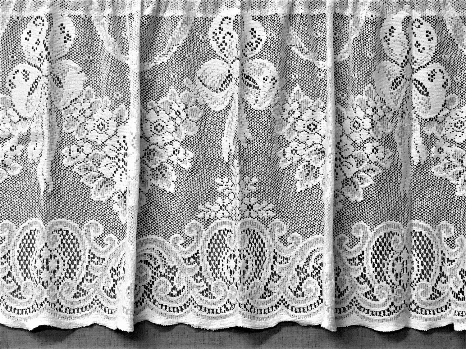 Ayshire Lace Valance White Cotton Blend 60″ x 18″ Livingroom Bedroom