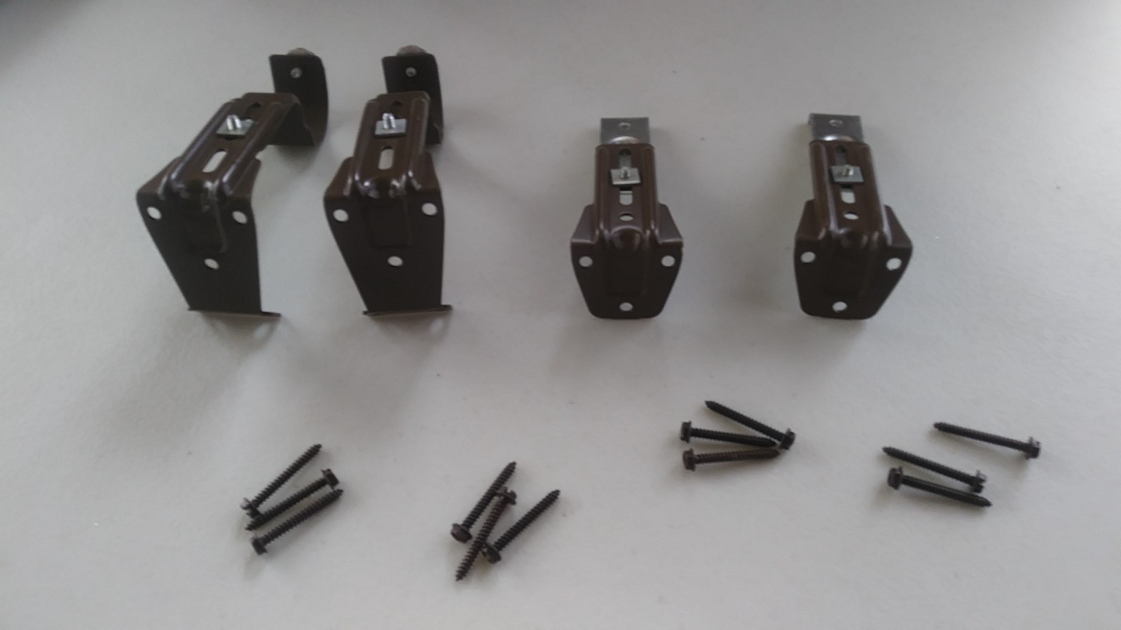 Vtg Kirsch traverse rod decorative brackets set. For use with 1 3/8 Rods. 437