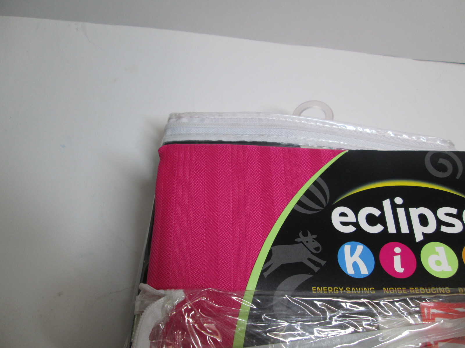 Eclipse Thermaback Bailey Rod Pocket Block Out Panel 42″x84″ Hot Pink Stripe