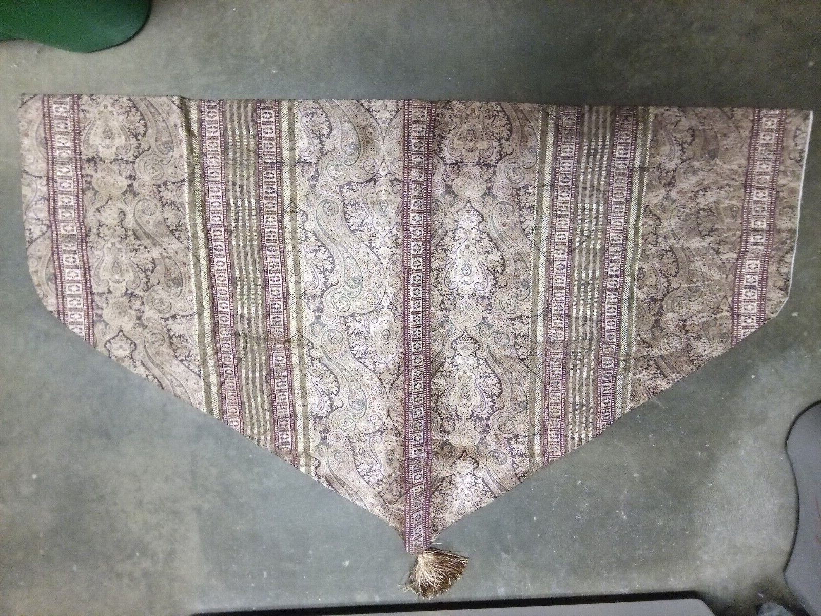 Croscill Classics Tangier Ascot Valance 40″x25″ Excellent Multiple Available