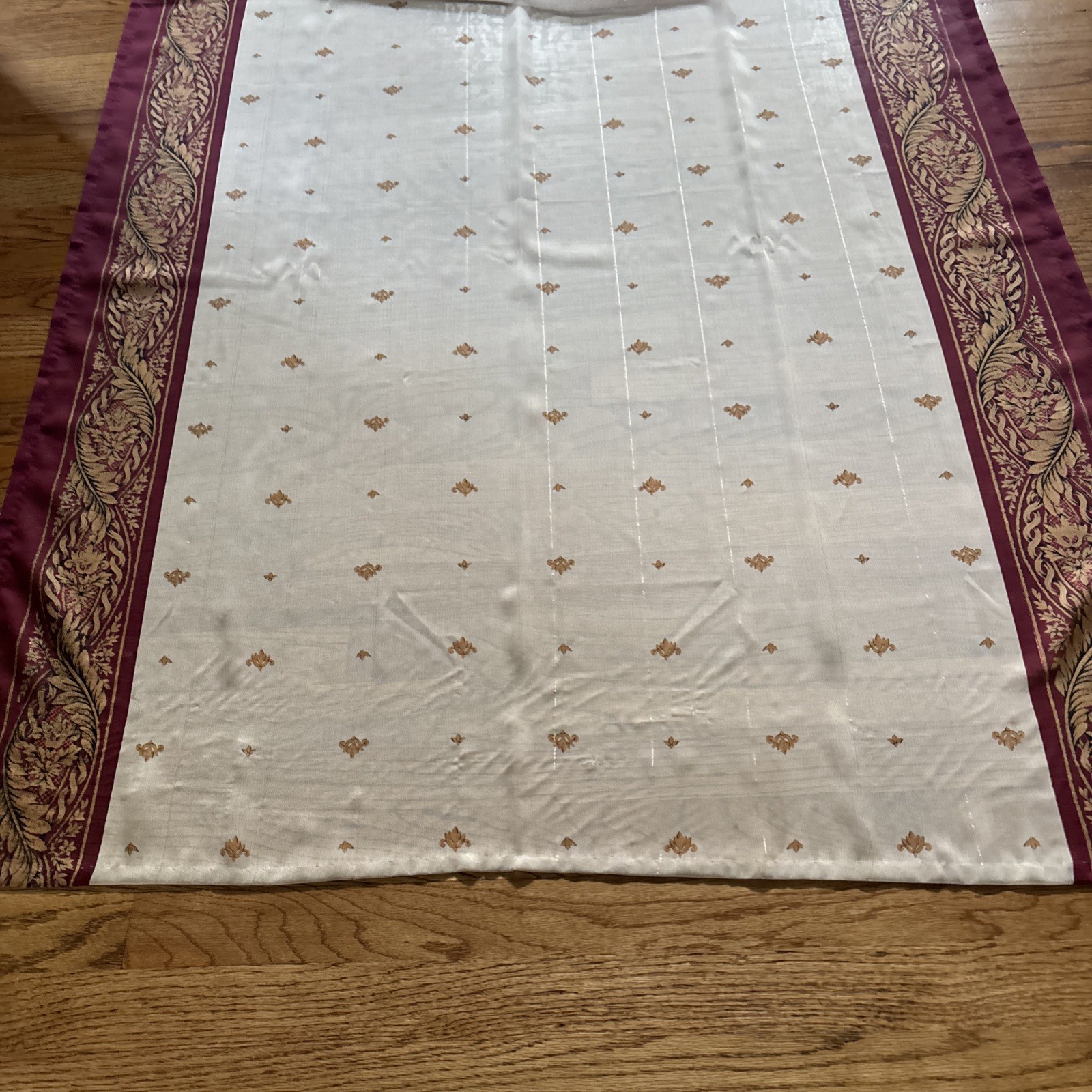 3Pc Set CroscillClassic Empress Sheer: 2-42×89.5 Panels & 1-40×216 Scarf Valance