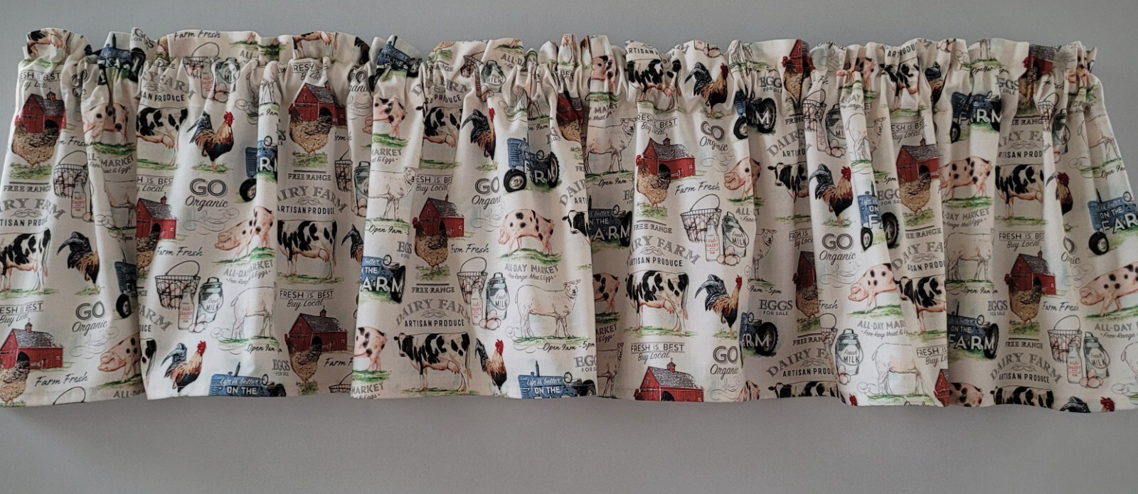 Country Farmhouse Valance Curtain, Farm Animal Themed Valance ( 41″ W x 15″ L)