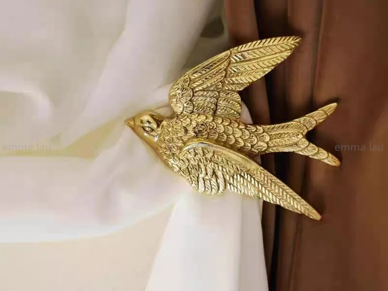American Vintage Curtain Hook Golden Bird Swallow Curtain Buckles Brass Wall Mou
